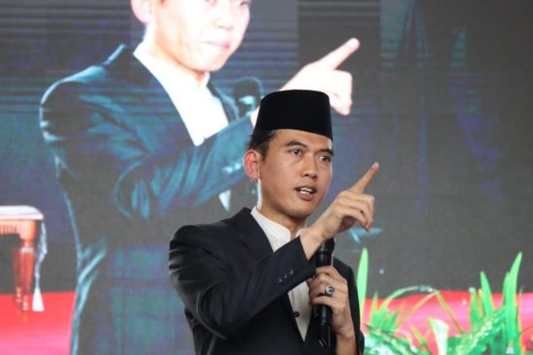 KH Asrorun Niam Sholeh